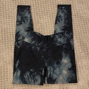 Alphalete surface leggings